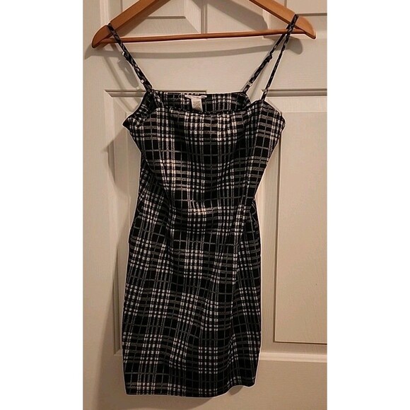 Full Tilt Black Plaid Mini Med Slip Dress Adjustable Straps Flannel Snug Bodycon - Picture 1 of 7